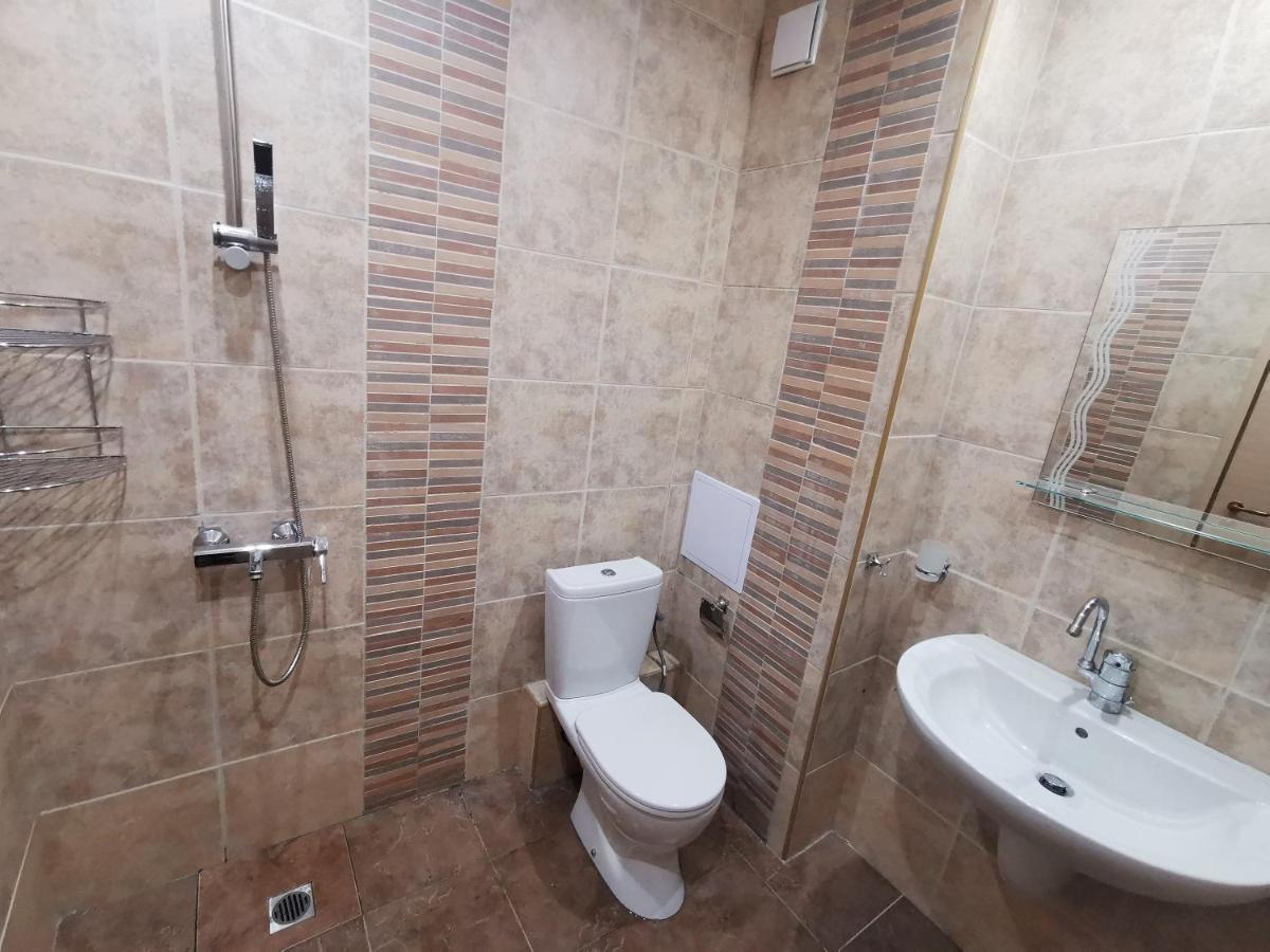 КЪМПИНГ ГРАДИНА - АПАРТАМЕНТ с ДВЕ СПАЛНИ в К-С ЧЕРНОМОРСКА ЗВЕЗДА Apartment Черноморец Екстериор снимка